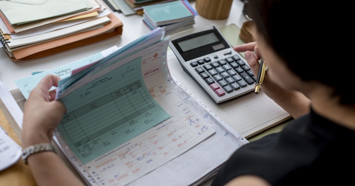 6 Cash Flow Management Tips to Keep Your Business from Running Out of Capital